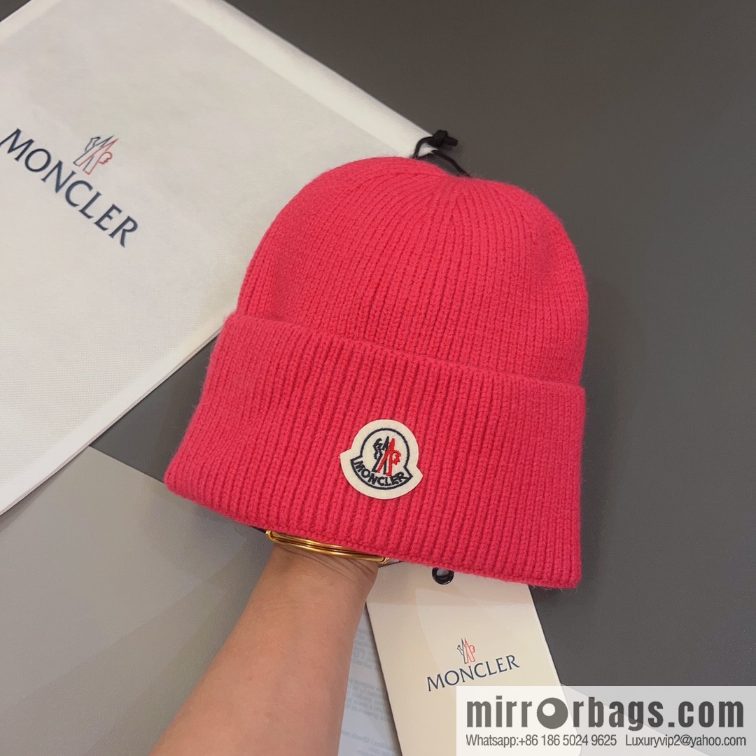 Moncler Color Unisex Knitted Hat