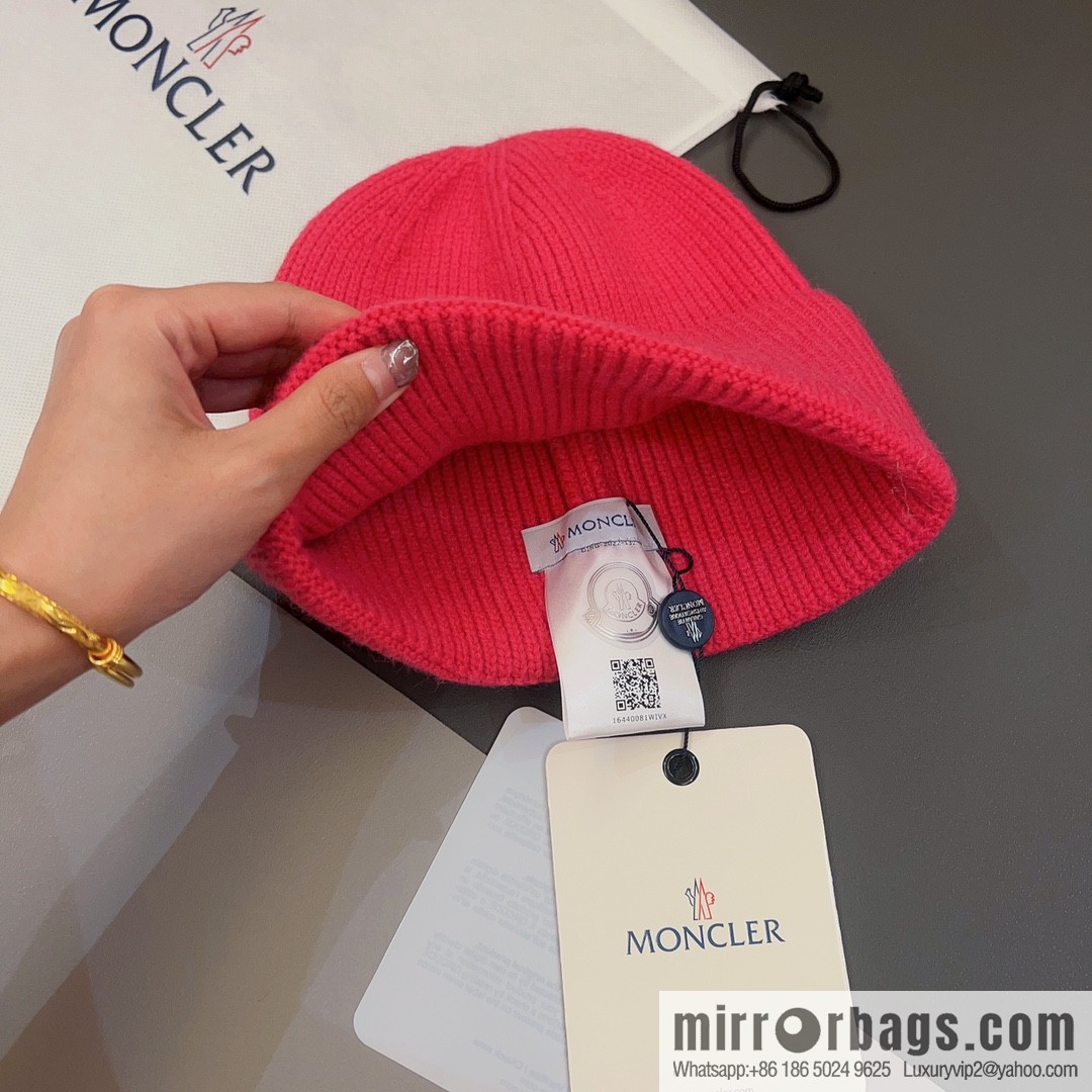 Moncler Color Unisex Knitted Hat