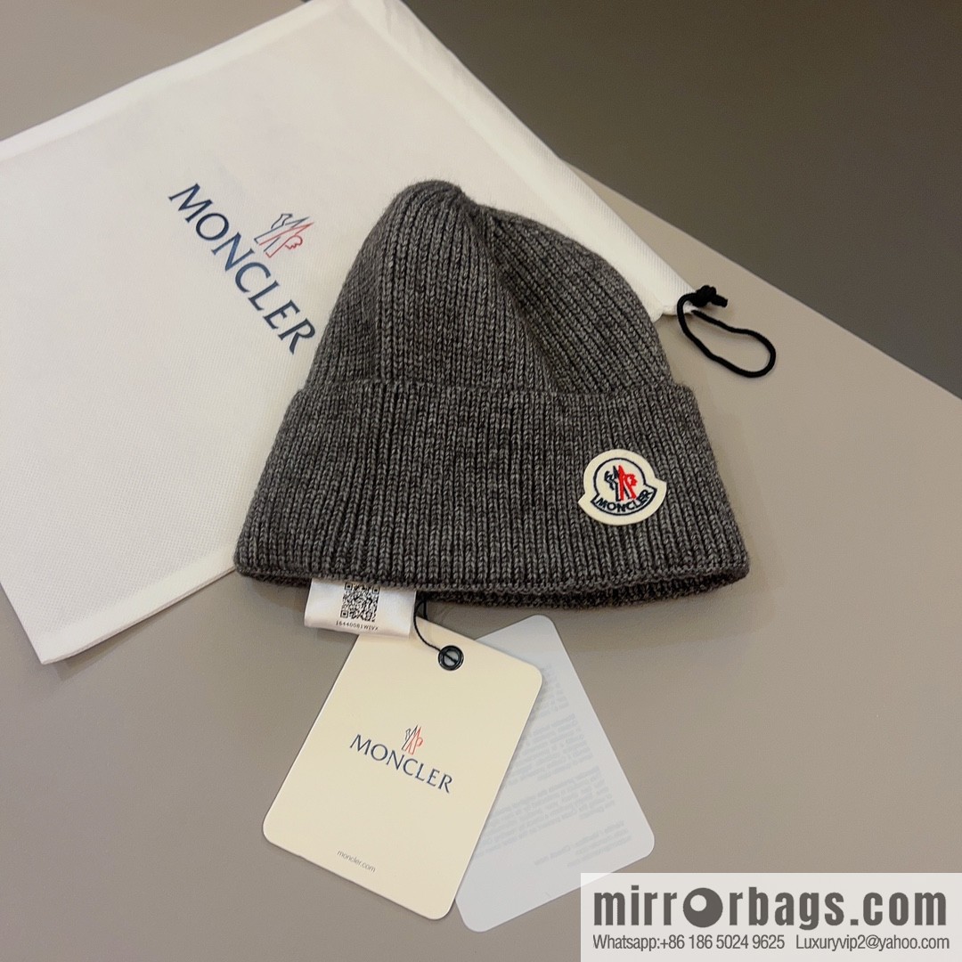 Moncler Color Unisex Knitted Hat