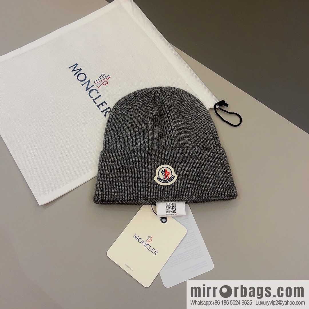 Moncler Color Unisex Knitted Hat