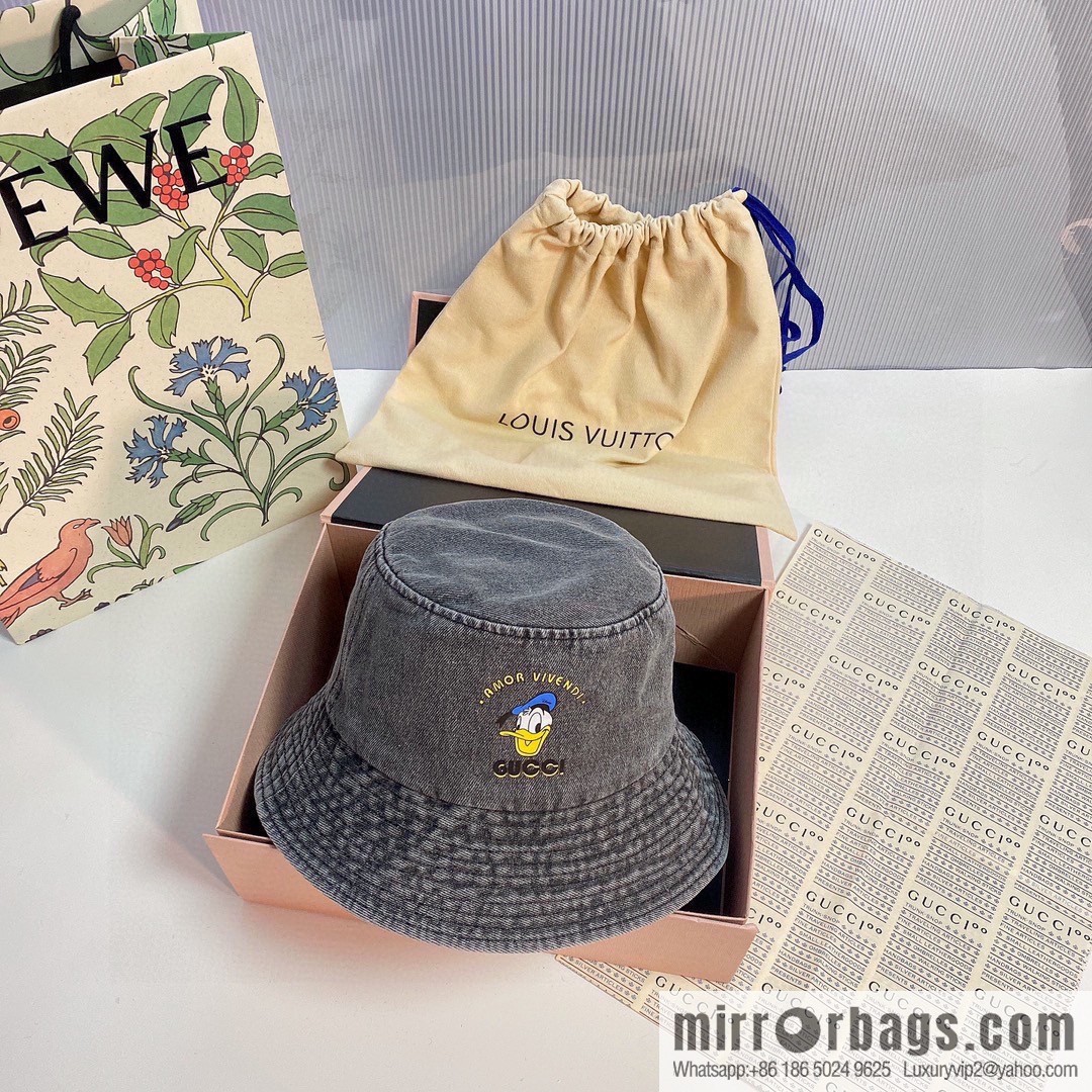 Chanel 2022 autumn and winter new wool bucket hat