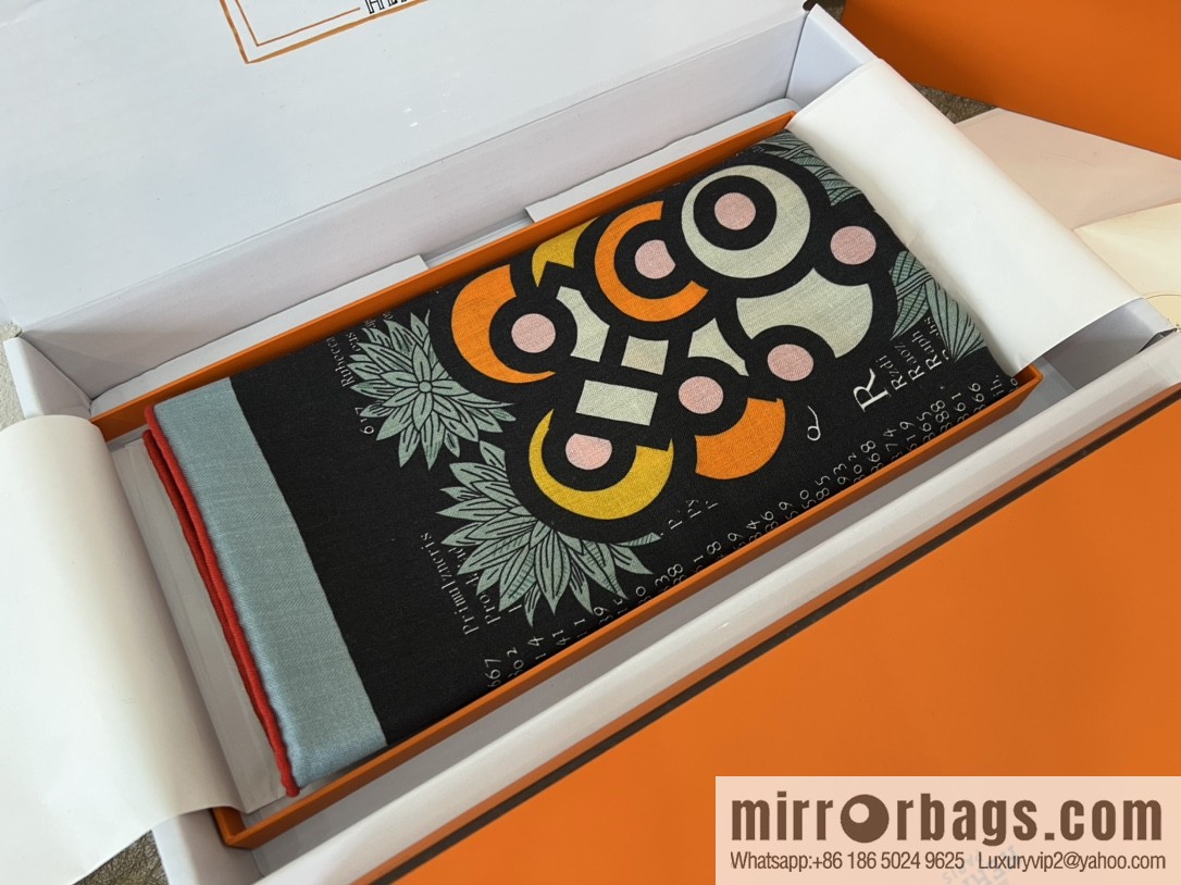 Hermes Hermes Classic Cashmere and Silk Blended Fabric Printed Large Square Towel