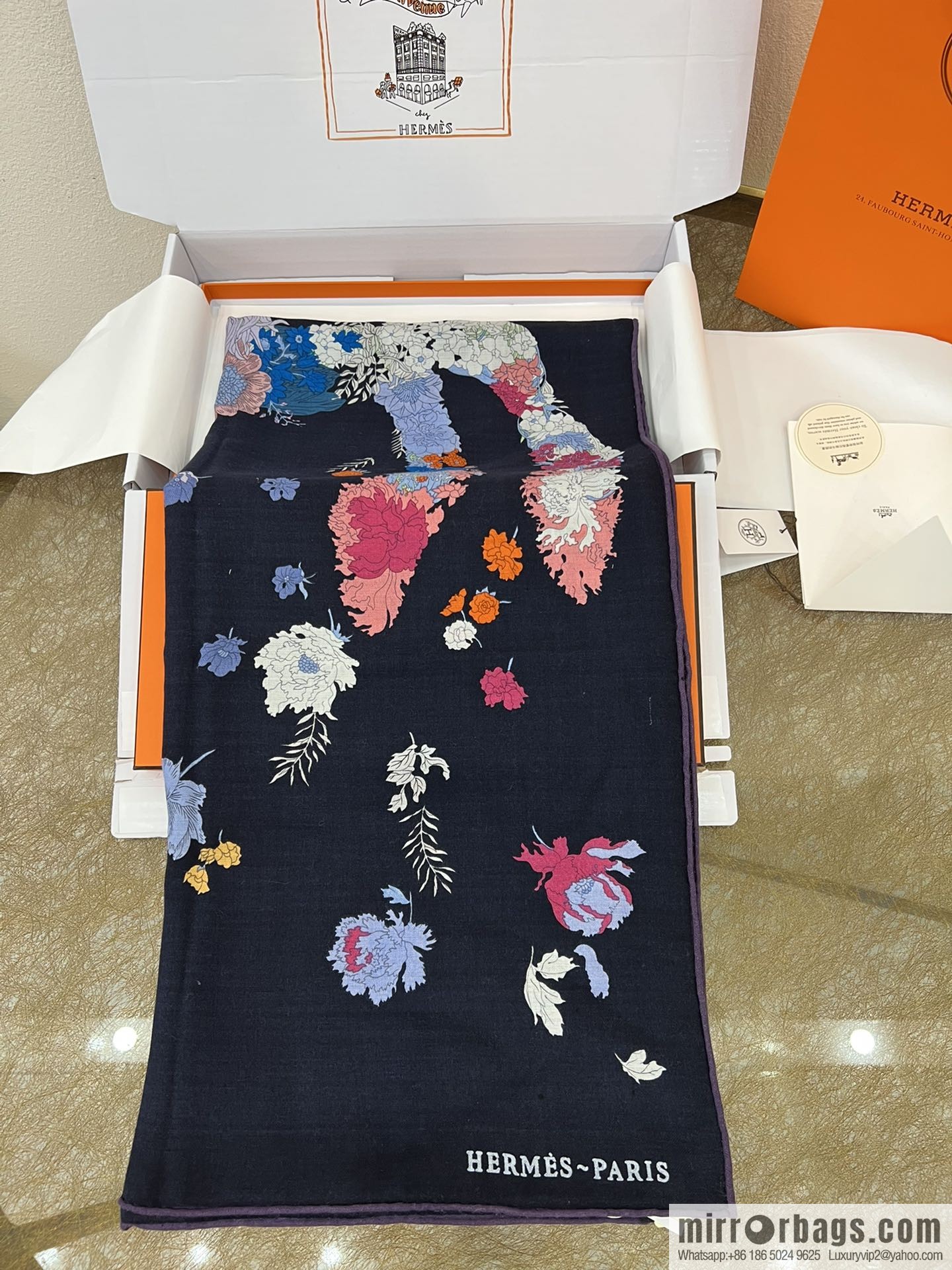 Hermes Hermes Classic Cashmere and Silk Blended Fabric Printed Large Square Towel