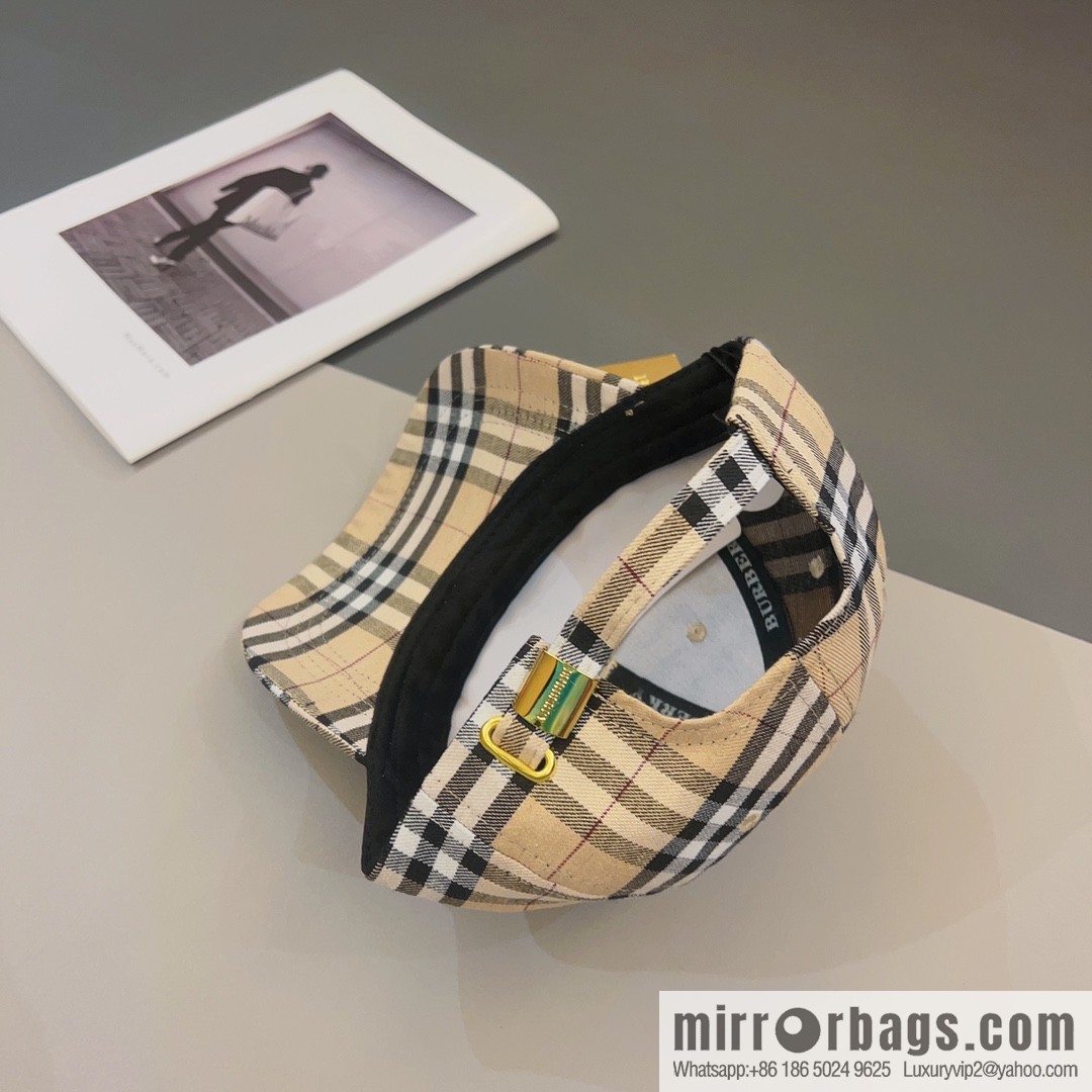 Burberry unisex checked baseball cap