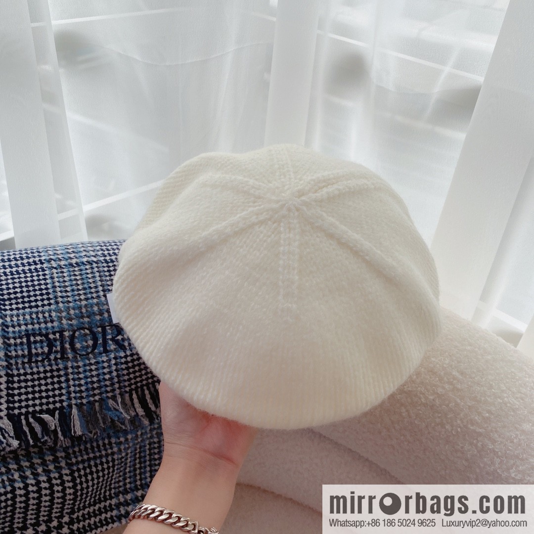 Gucci Gucci 22 years old new knitted beret