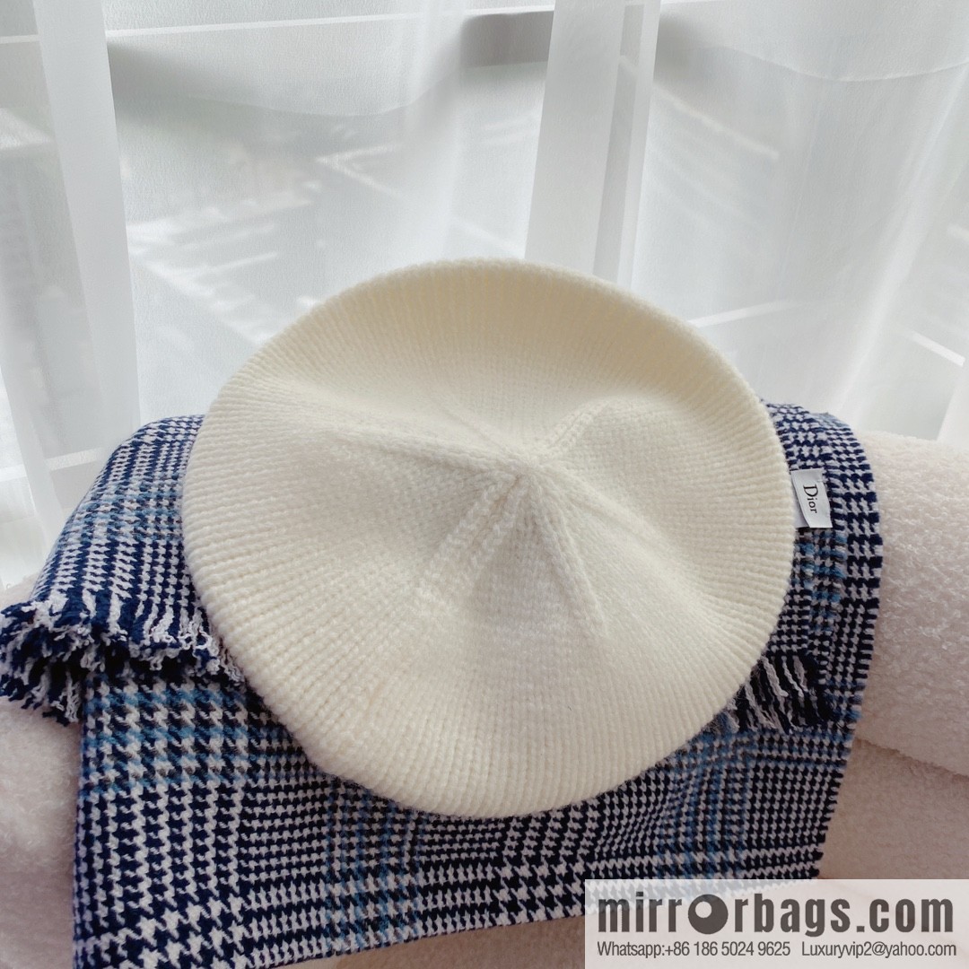Gucci Gucci 22 years old new knitted beret
