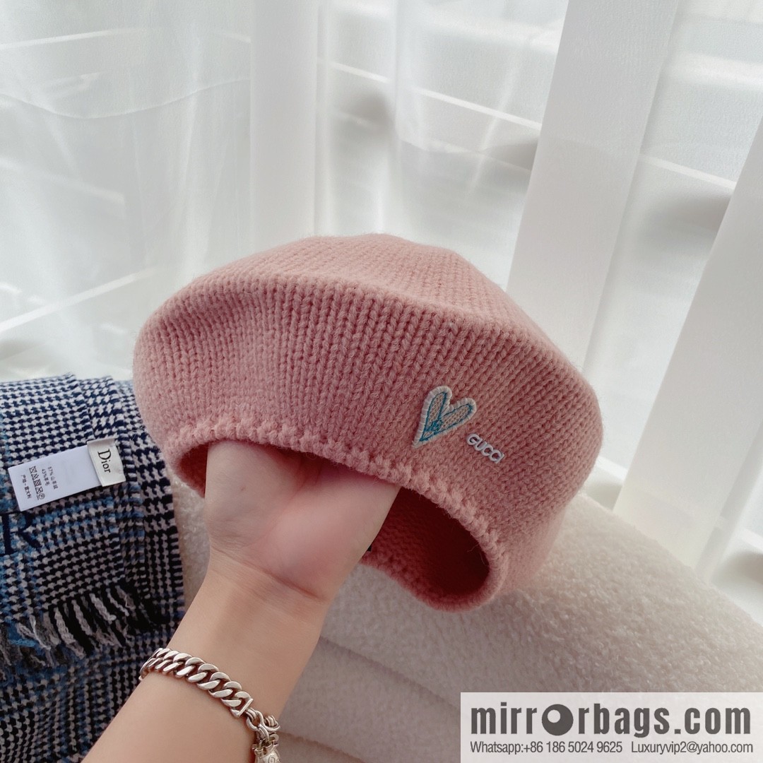 Gucci Gucci 22 years old new knitted beret