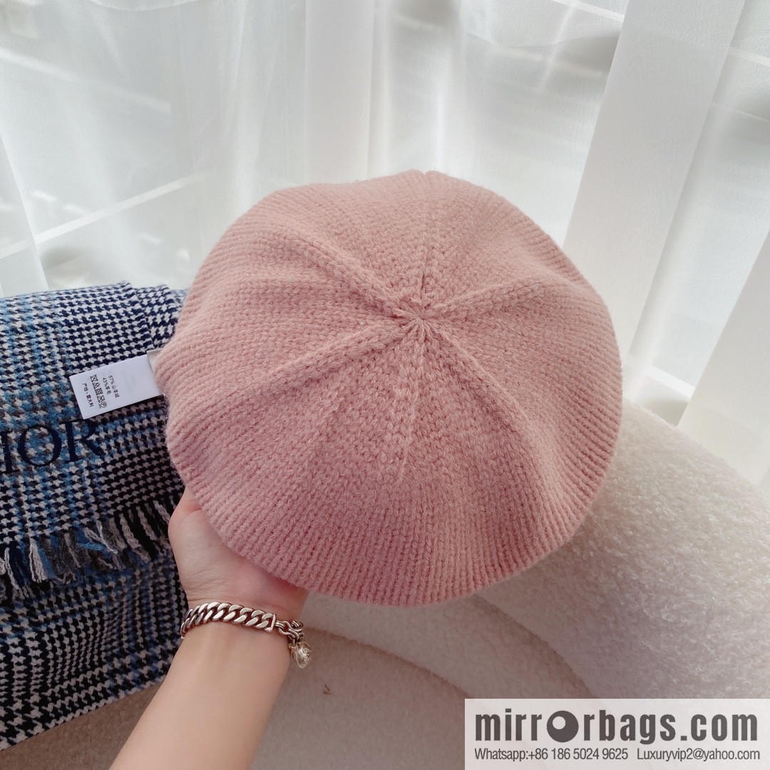 Gucci Gucci 22 years old new knitted beret