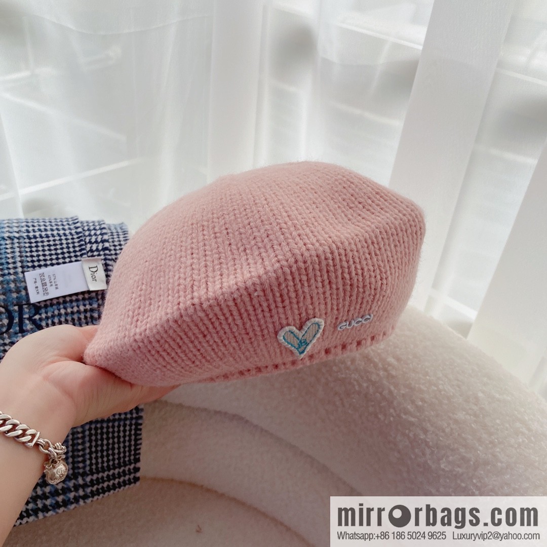 Gucci Gucci 22 years old new knitted beret