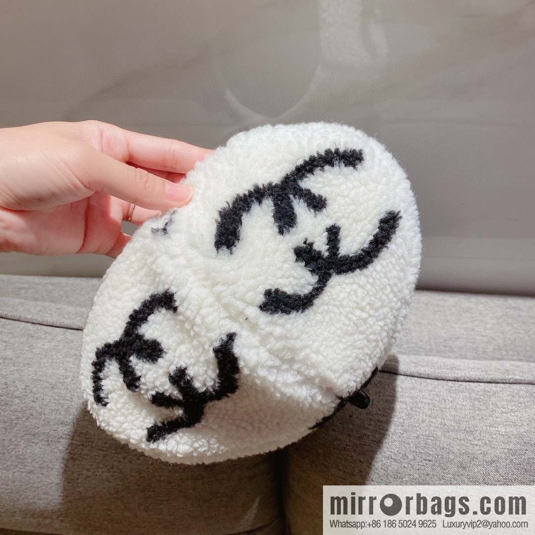 Chanel 2022 autumn and winter new lamb wool beret