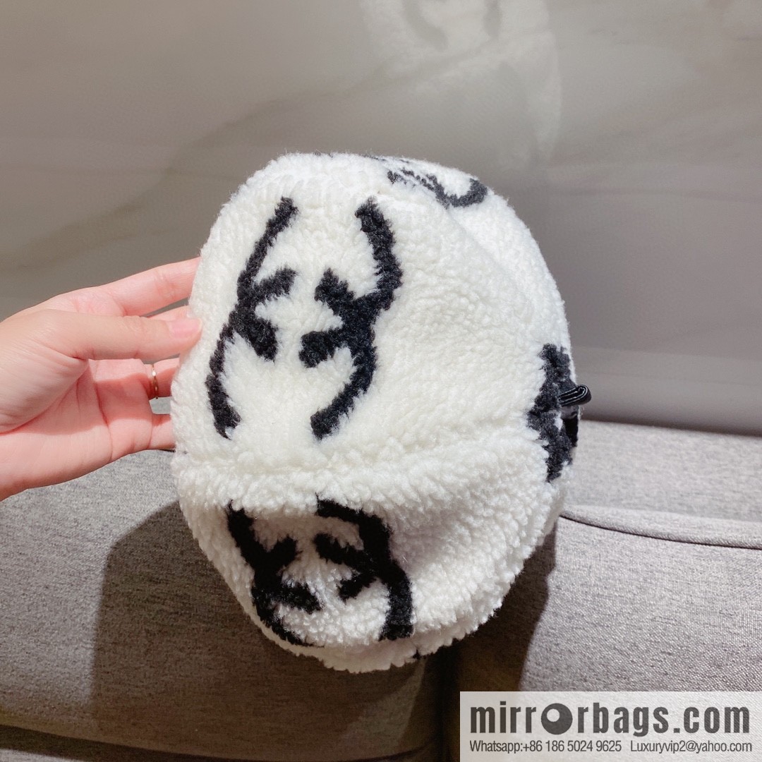 Chanel 2022 autumn and winter new lamb wool beret
