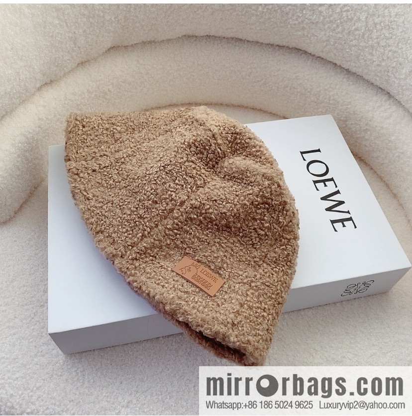 LOEWE Luo Yiwei 2022 autumn and winter new lamb wool bucket hat