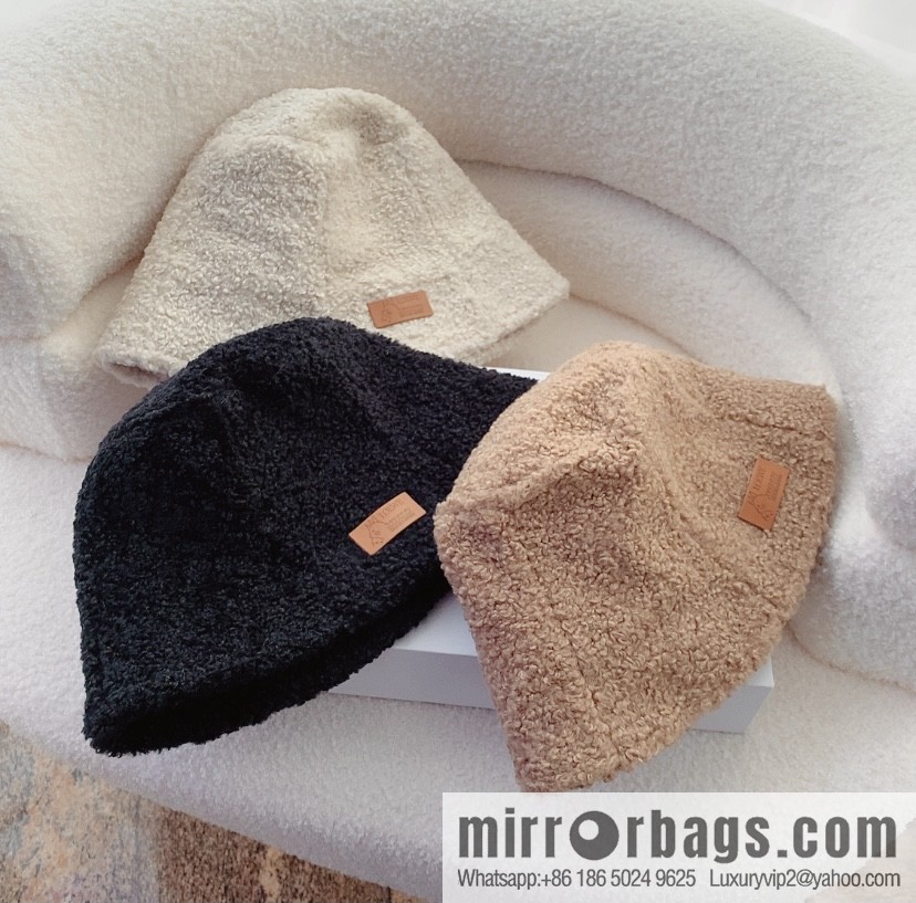 LOEWE Luo Yiwei 2022 autumn and winter new lamb wool bucket hat