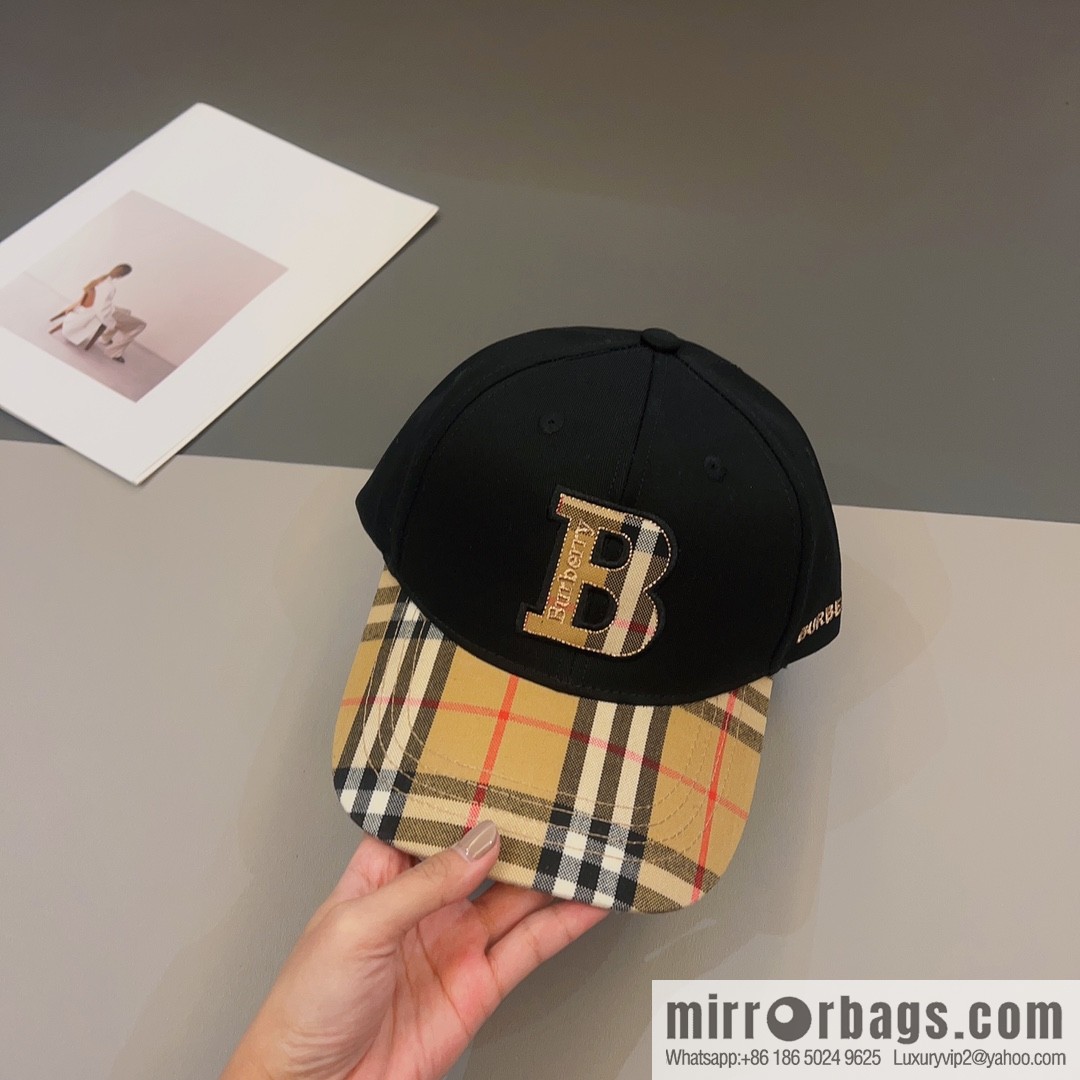 Burberry Classic Plaid Unisex Baseball Cap