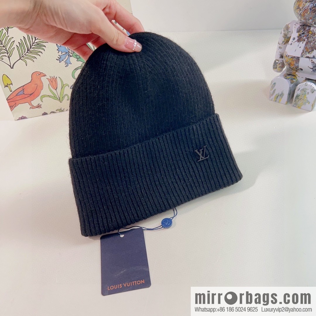 LV Louis Vuitton 2022 autumn and winter new rabbit fur men's and women's knitted wool hats