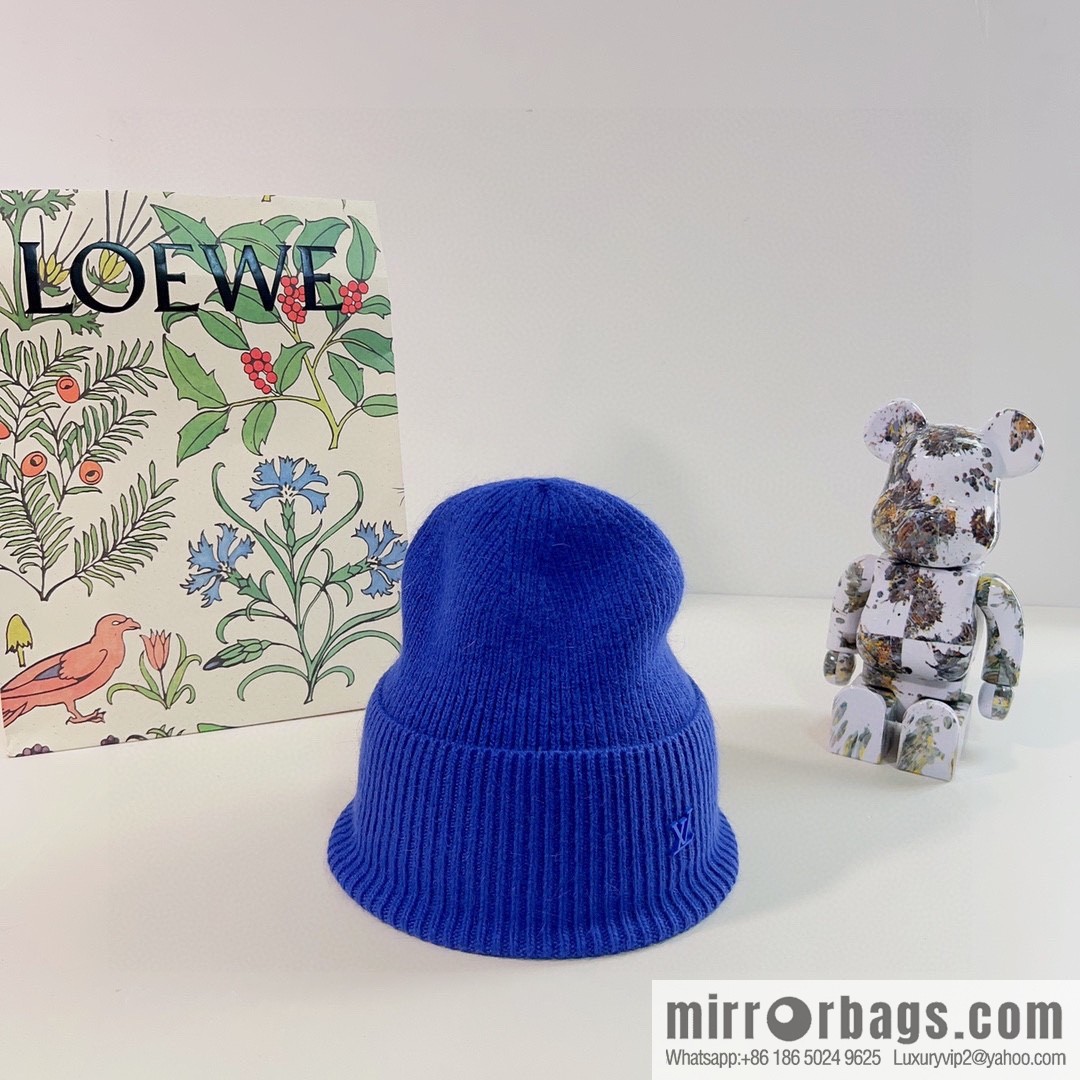 LV Louis Vuitton 2022 autumn and winter new rabbit fur men's and women's knitted wool hats