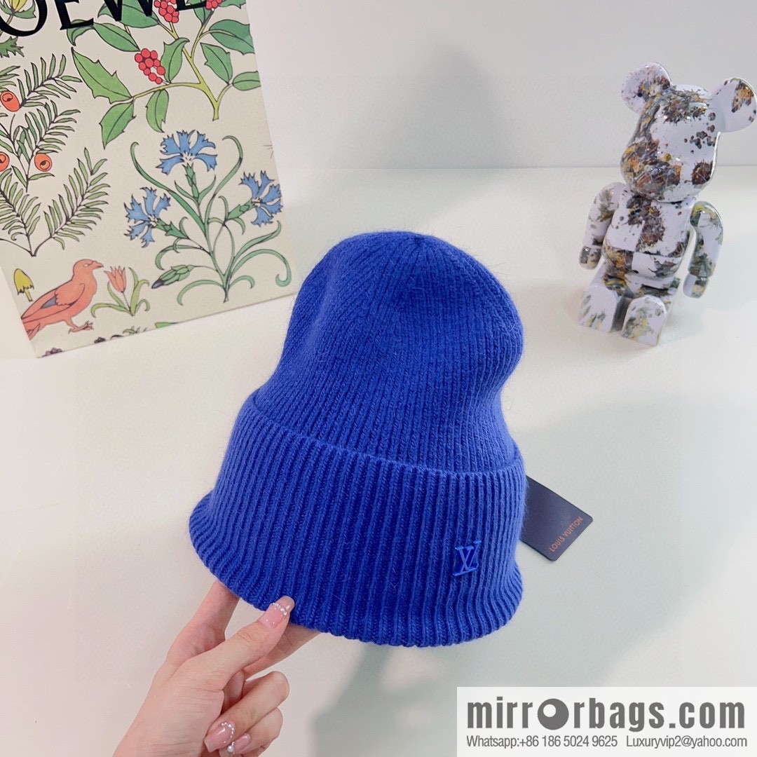 LV Louis Vuitton 2022 autumn and winter new rabbit fur men's and women's knitted wool hats