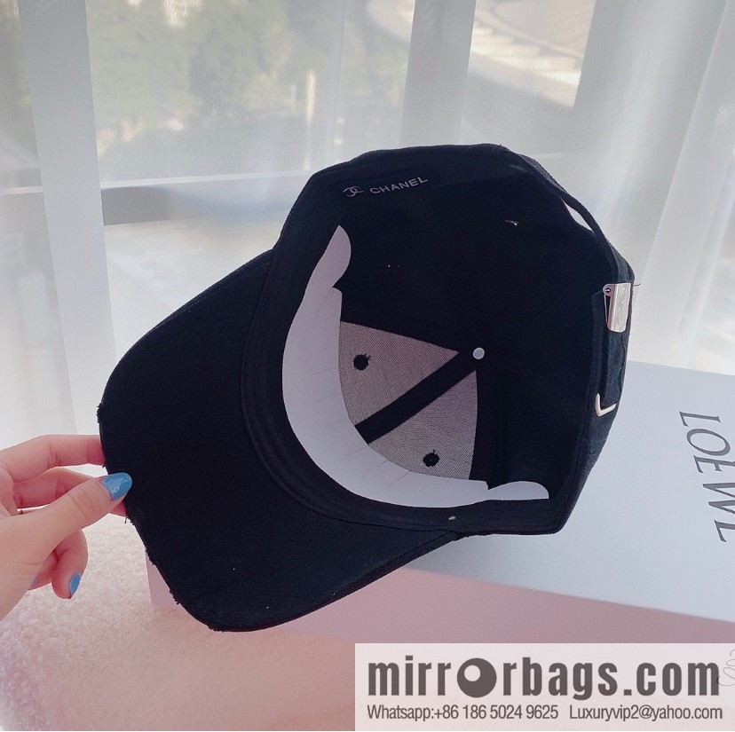 Chanel Chanel Autumn Unisex Cap