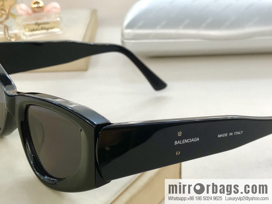 BALENCIAGA Balenciaga Classic Double B Letter Logo Women's Sunglasses