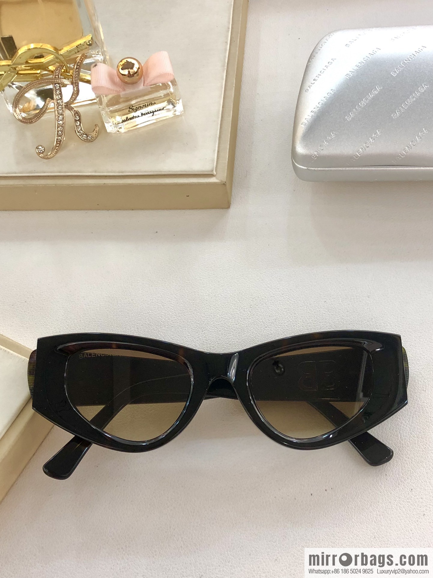 BALENCIAGA Balenciaga Classic Double B Letter Logo Women's Sunglasses