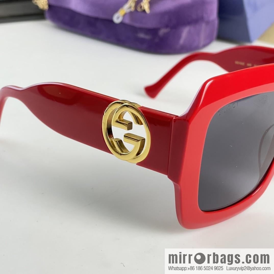 GUCCI Gucci Classic Retro Style Ladies Sunglasses