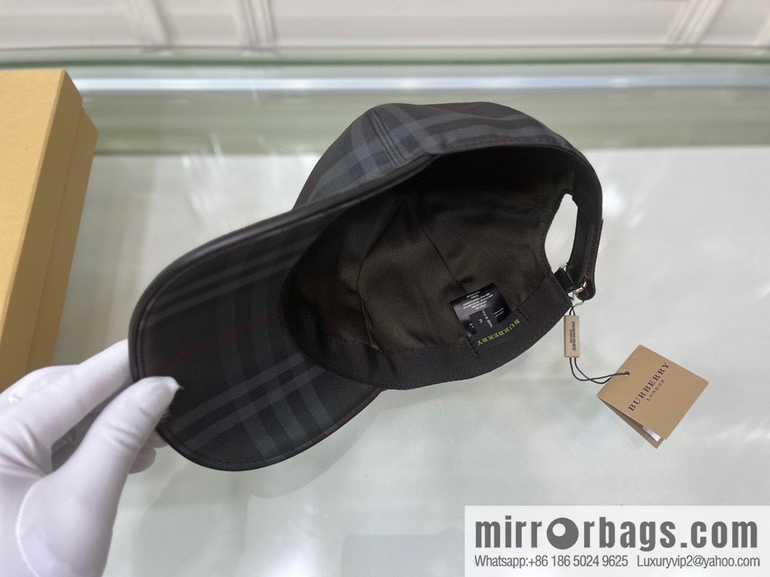 Burberry Burberry Dark Rider Unisex Baseball Cap