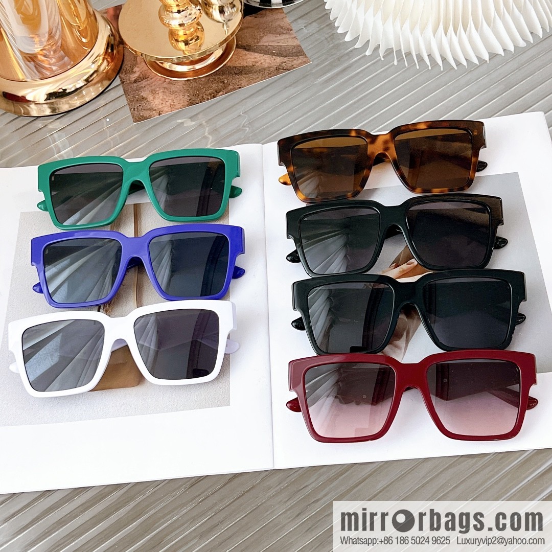D & G Dolce & Gabbana Square Unisex Sunglasses