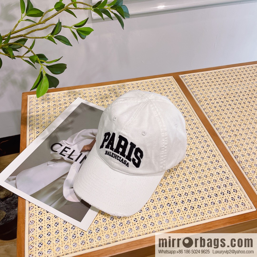BALENCIAGA Balenciaga's new logo baseball cap