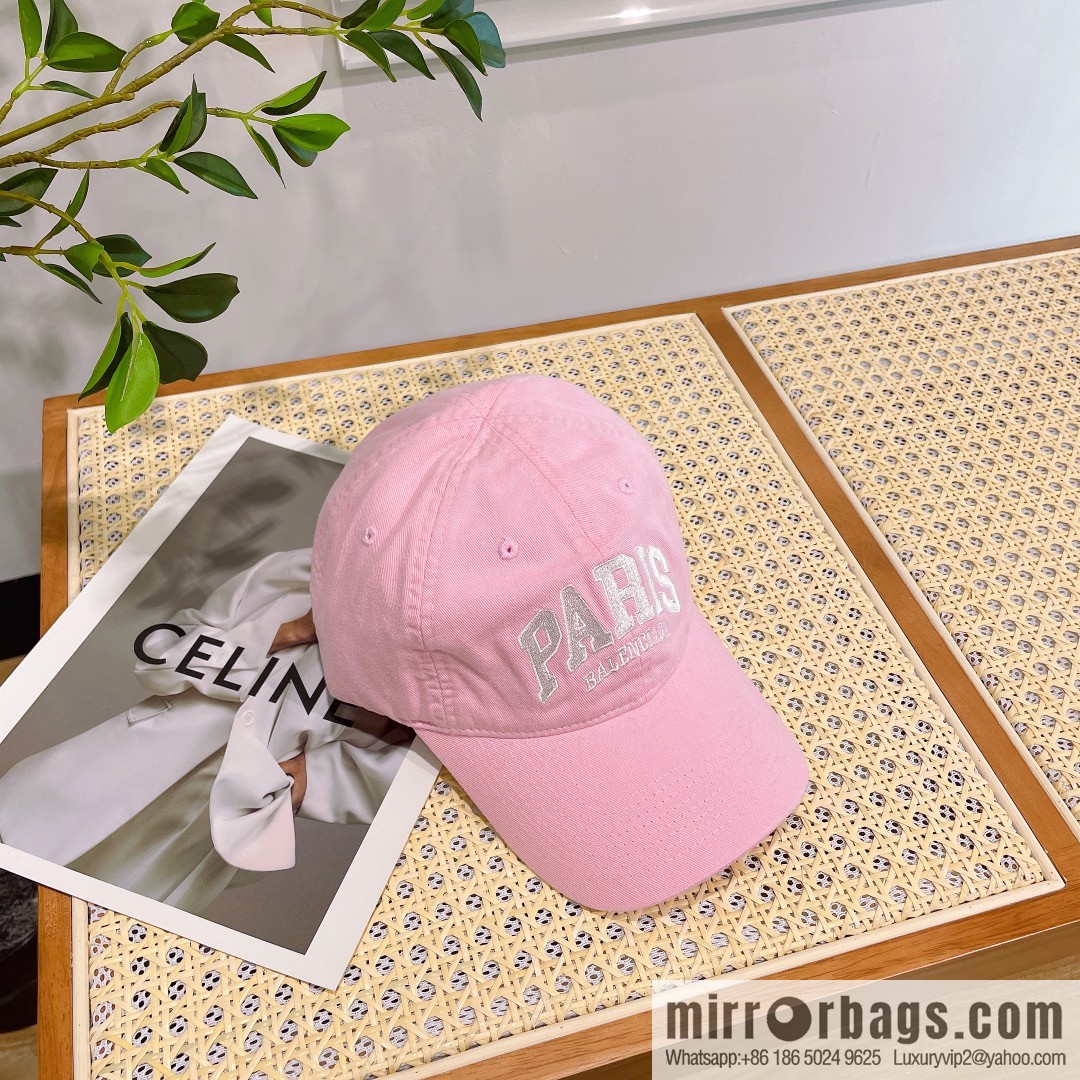 BALENCIAGA Balenciaga's new logo baseball cap