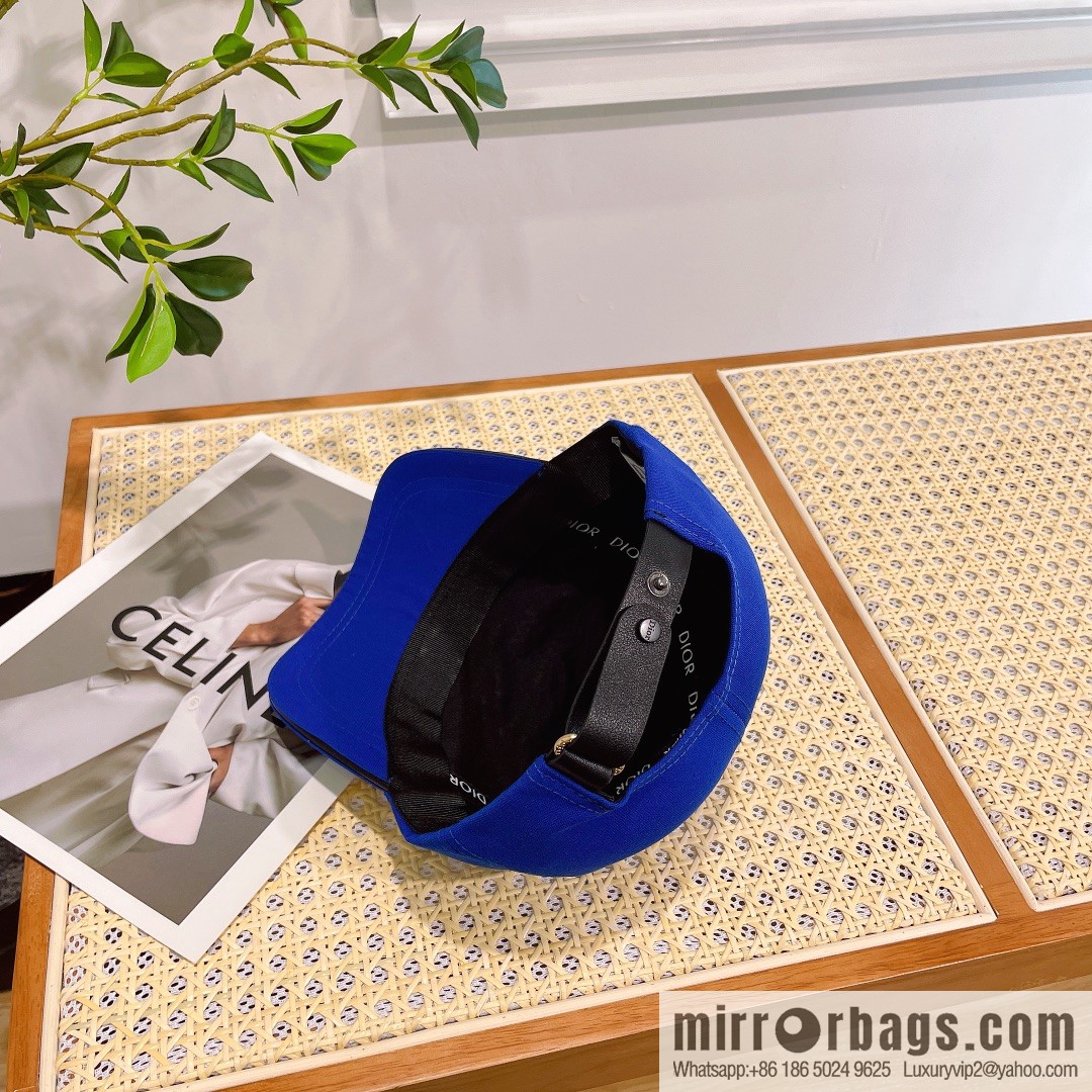 Dior 2023 new walking embroidered baseball cap