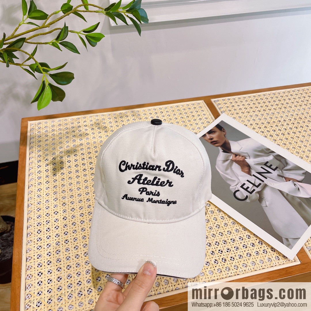 Dior 2023 new walking embroidered baseball cap