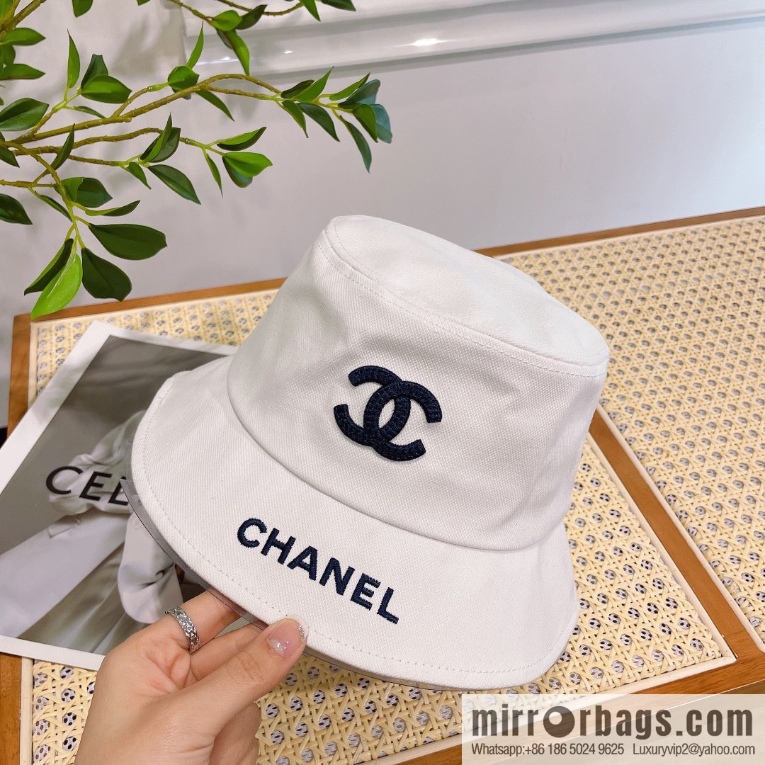 Chanel original single embroidered bucket hat