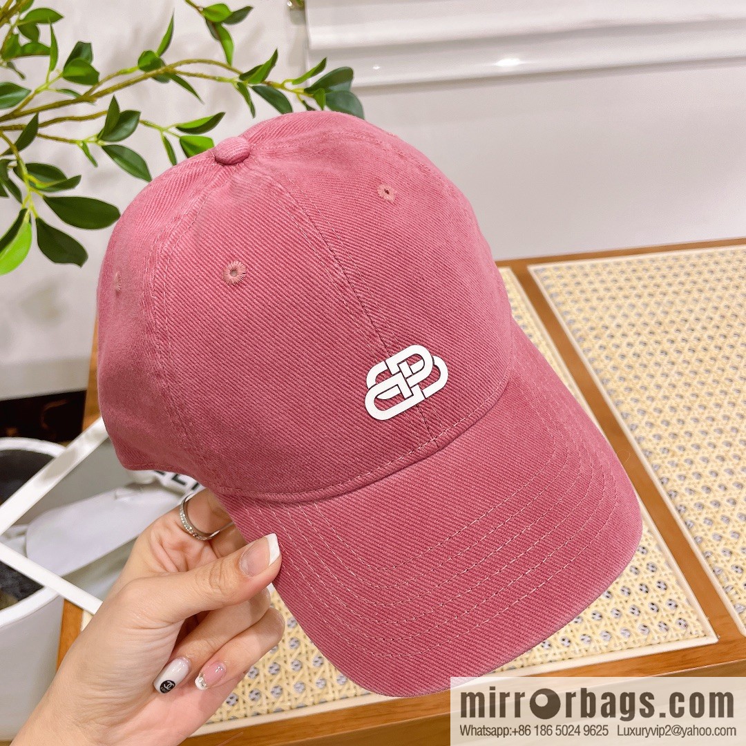 Balenciaga three-dimensional relief unisex baseball cap