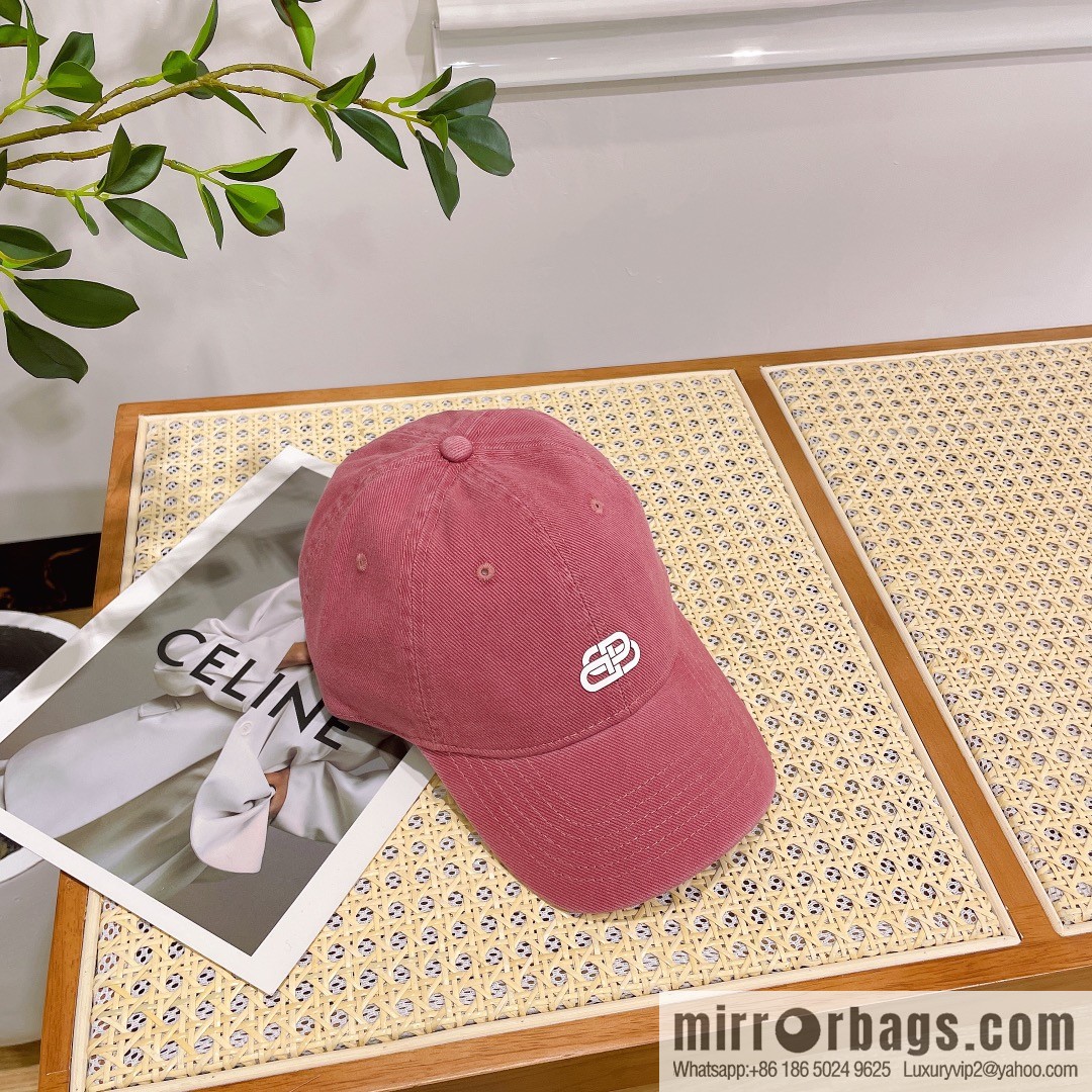 Balenciaga three-dimensional relief unisex baseball cap