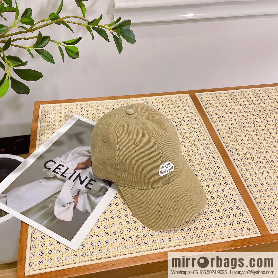 Balenciaga three-dimensional relief unisex baseball cap