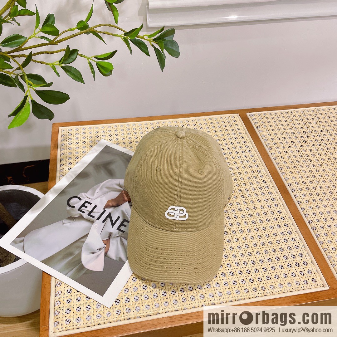 Balenciaga three-dimensional relief unisex baseball cap