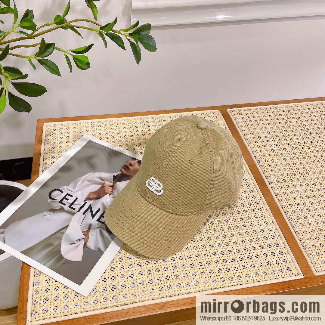 Balenciaga three-dimensional relief unisex baseball cap