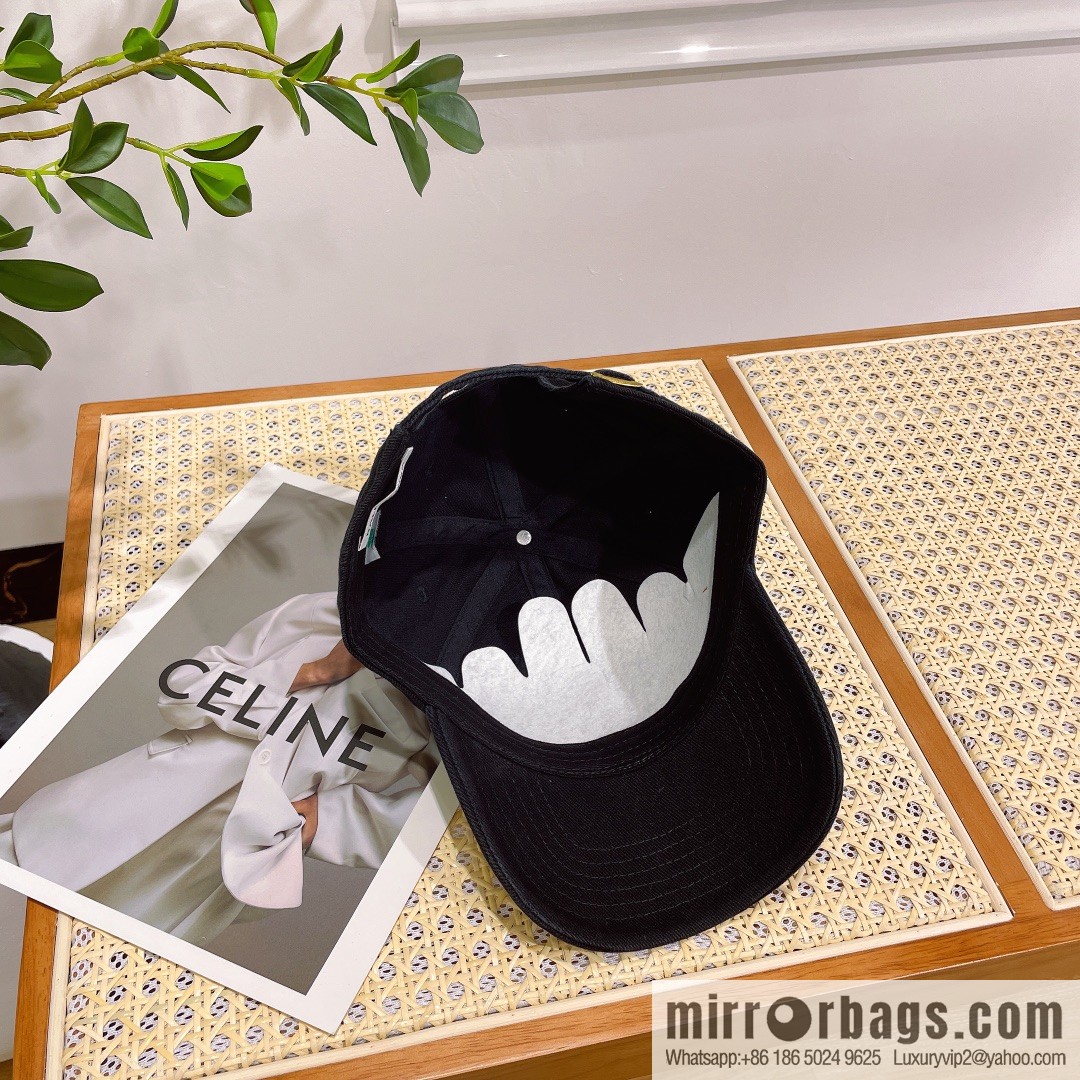 Balenciaga three-dimensional relief unisex baseball cap