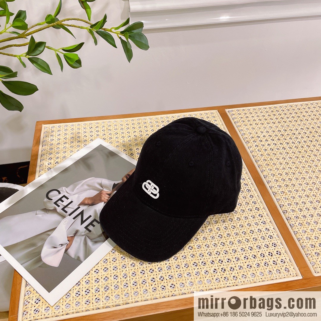 Balenciaga three-dimensional relief unisex baseball cap