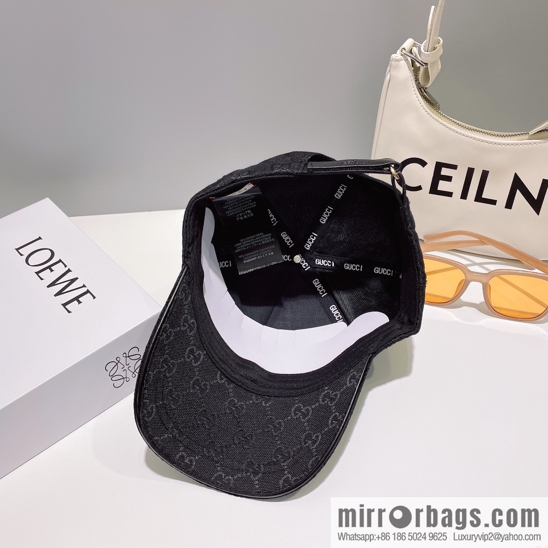 GUCCI Gucci Original Canvas Classic Baseball Cap