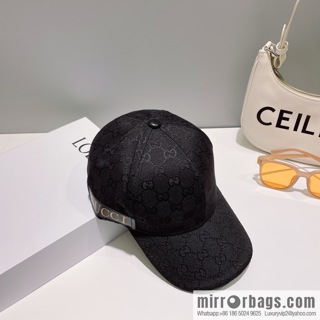 GUCCI Gucci Original Canvas Classic Baseball Cap