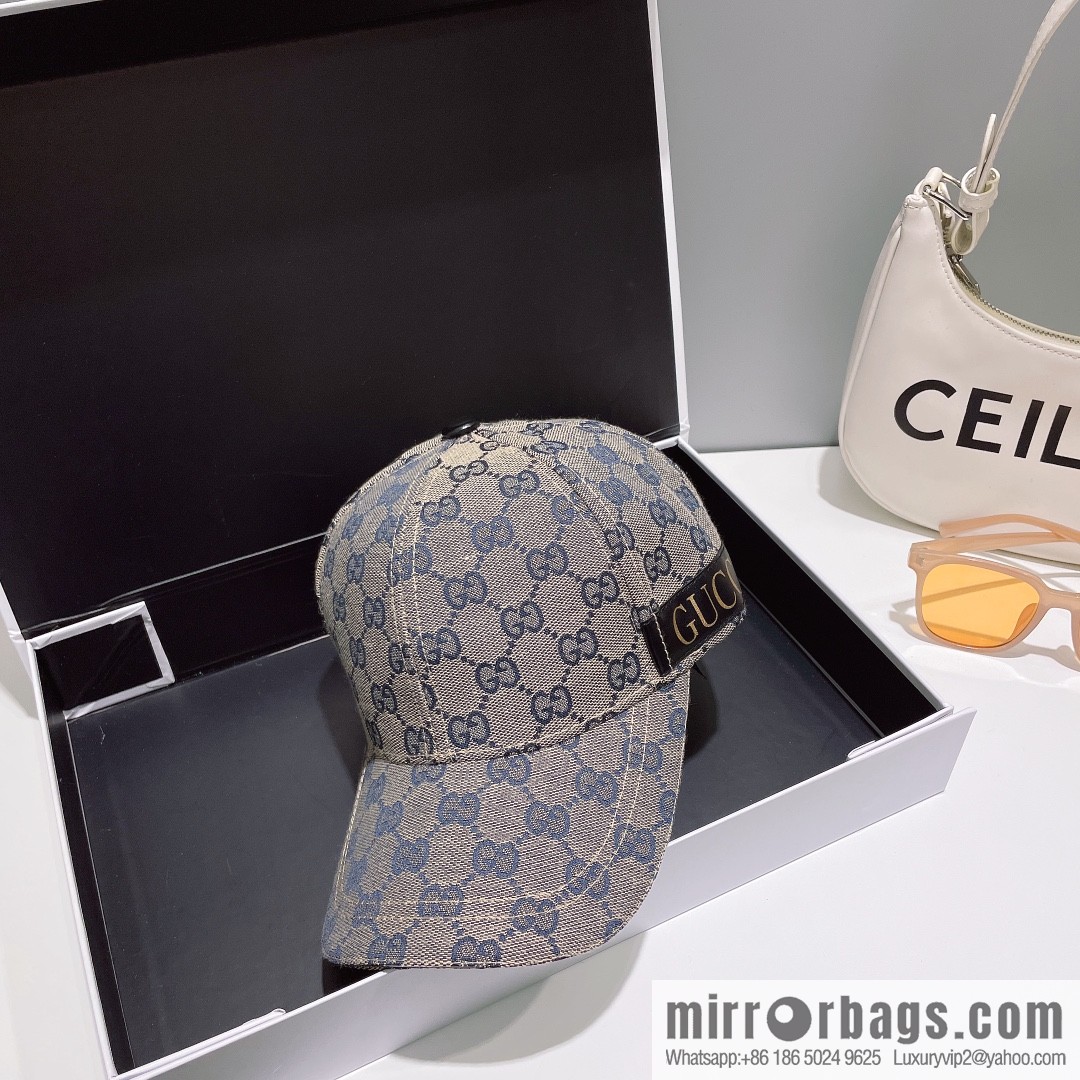 GUCCI Gucci Original Canvas Classic Baseball Cap