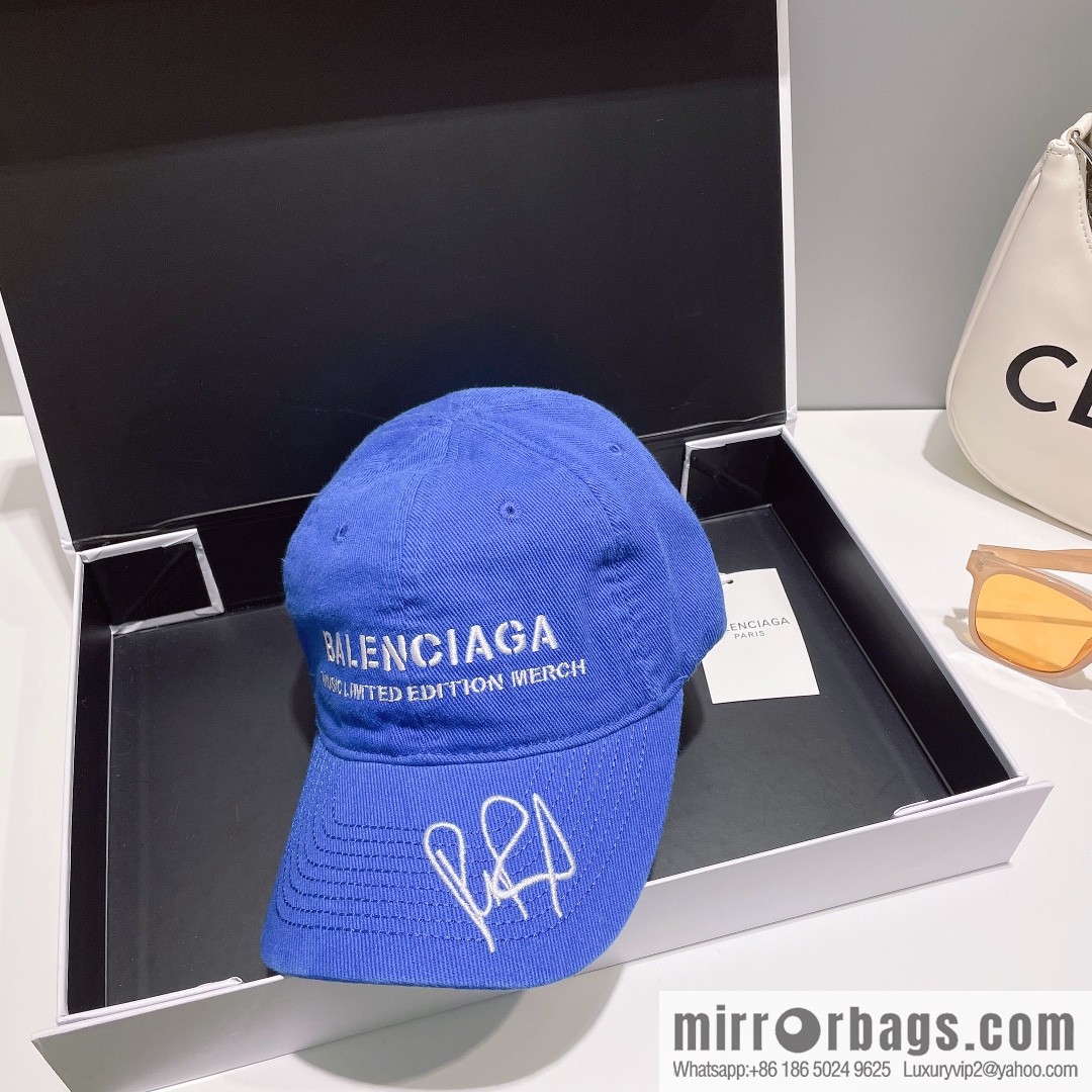BALENCIAGA Balenciaga letter-embroidered baseball cap
