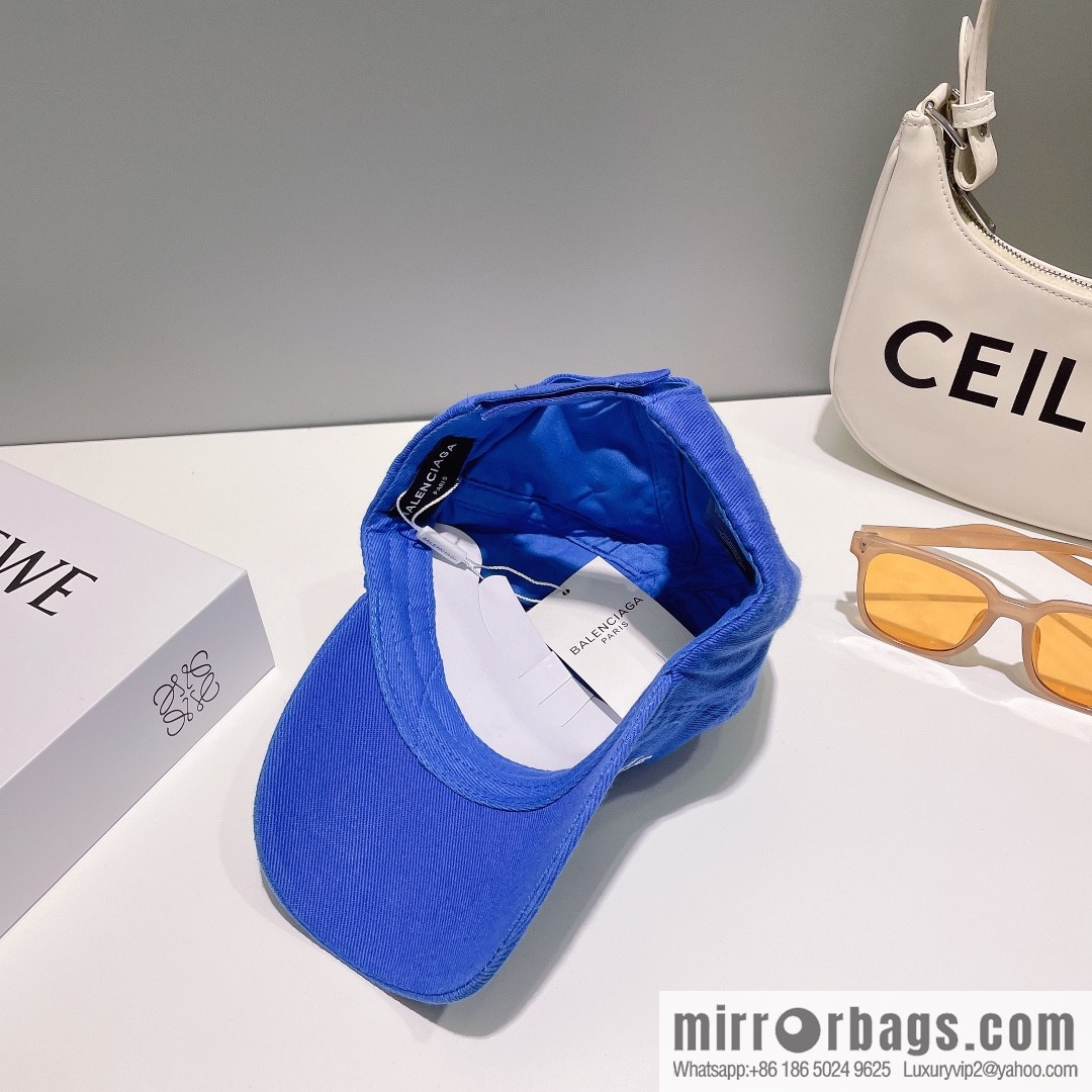 BALENCIAGA Balenciaga letter-embroidered baseball cap