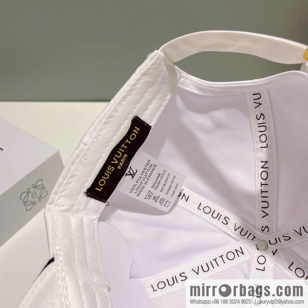 LV Louis Vuitton 2023 new baseball cap