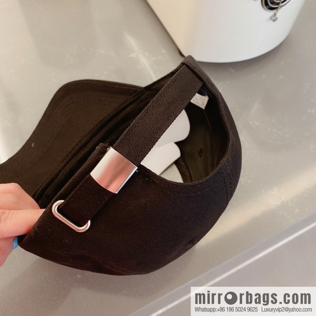 LV Louis Vuitton new cap