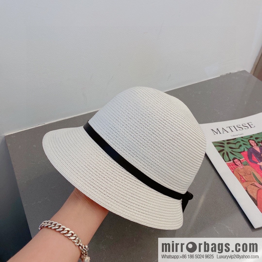 Chanel Chanel 23 years old new straw hat