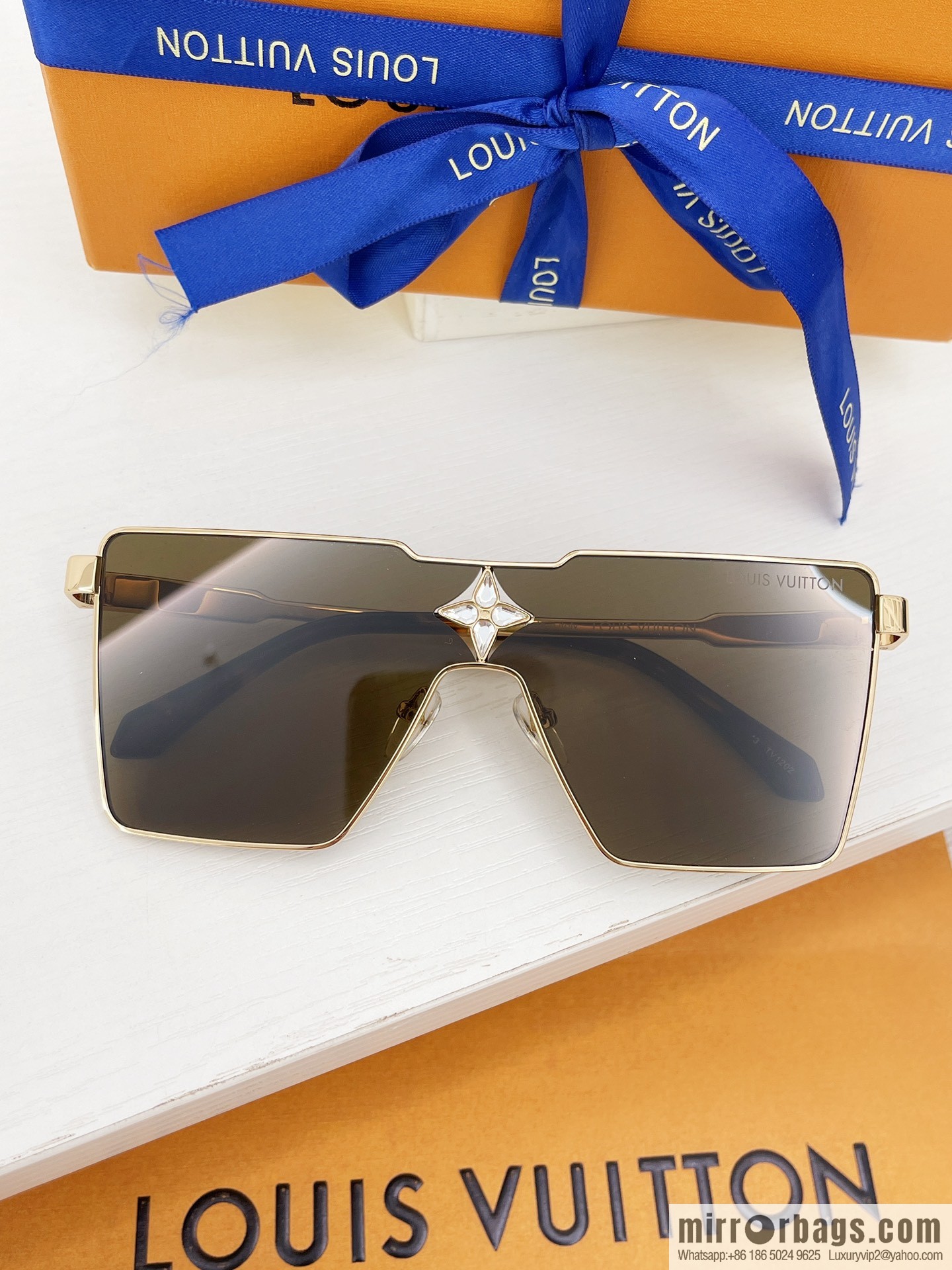 LV Louis Vuitton three-dimensional metal square sunglasses