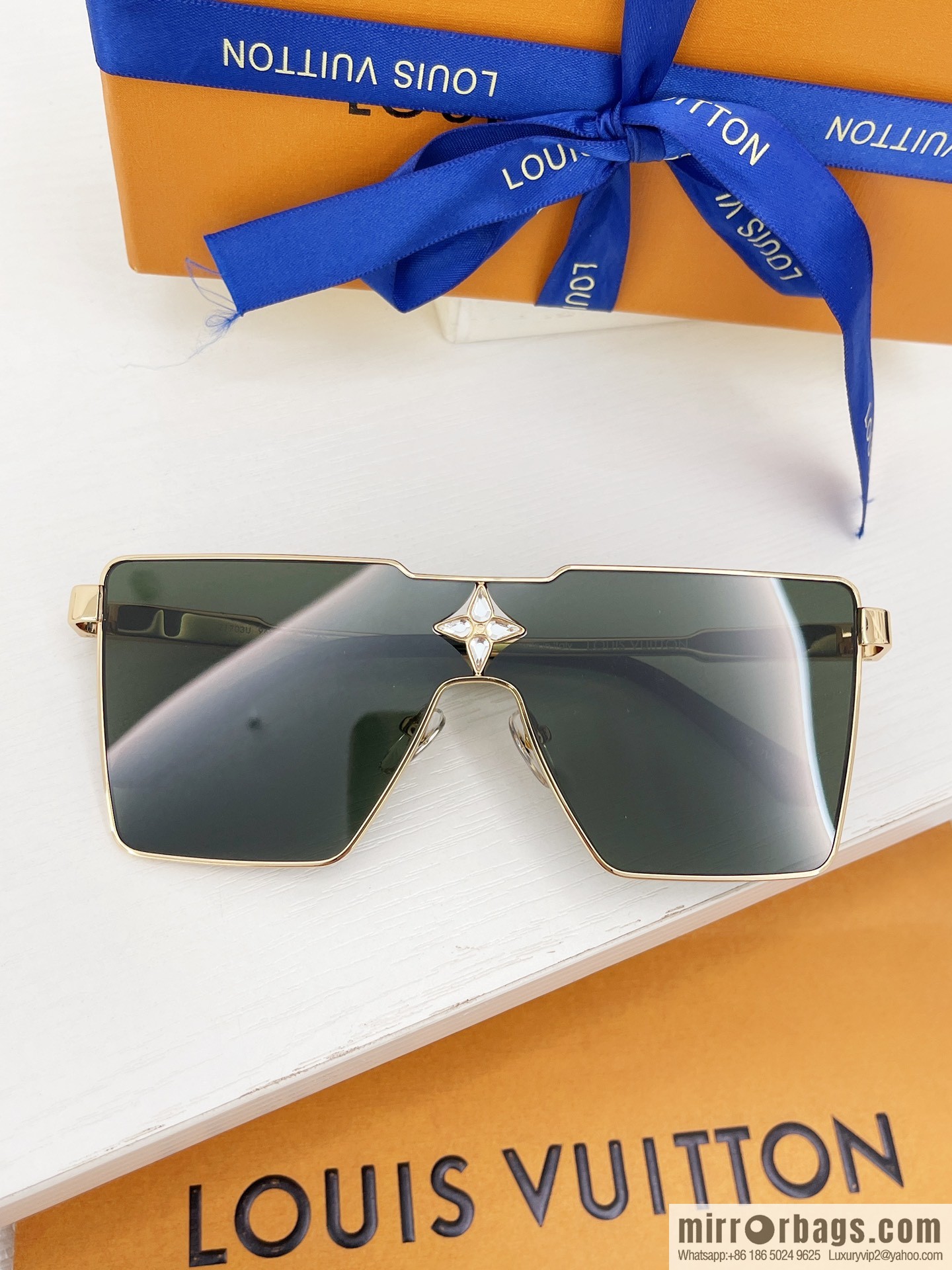 LV Louis Vuitton three-dimensional metal square sunglasses