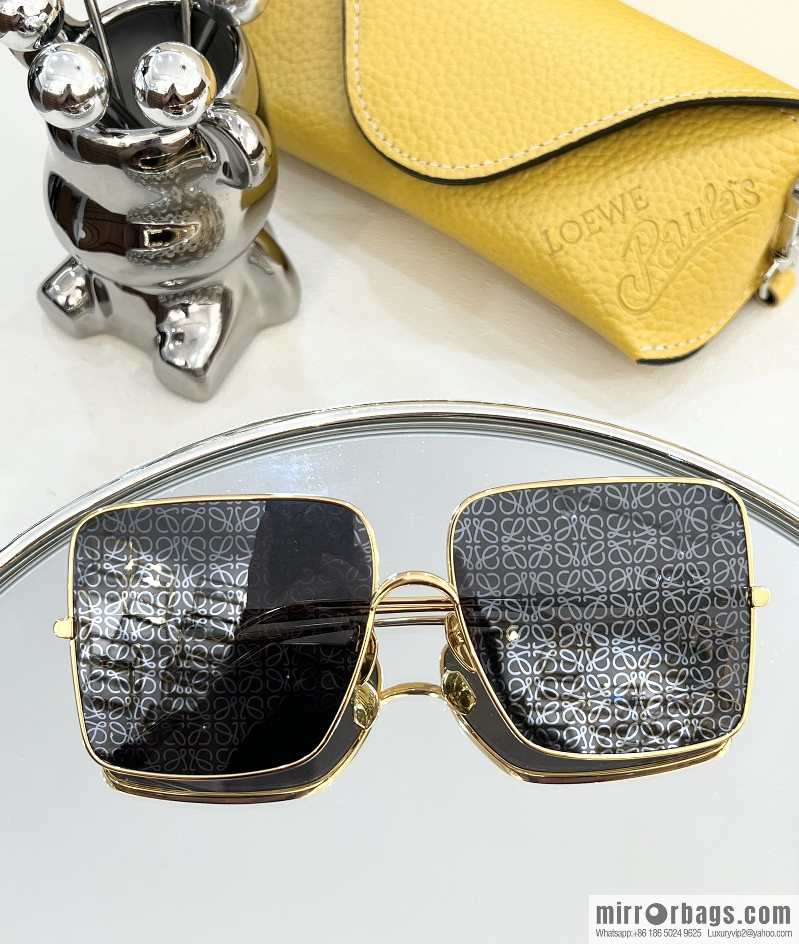 LOEWE Square Unisex Sunglasses